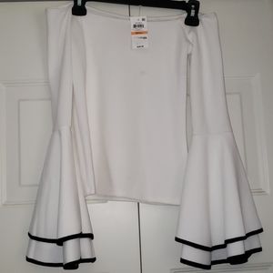 BarIII Off shoulders bell sleeve bodycon top